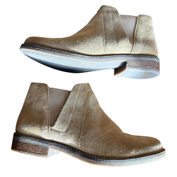 Clarks Women's Demi Beat Tan Suede Chelsea Slip On Ankle Bootie - Size 7 - Picture 4 of 10